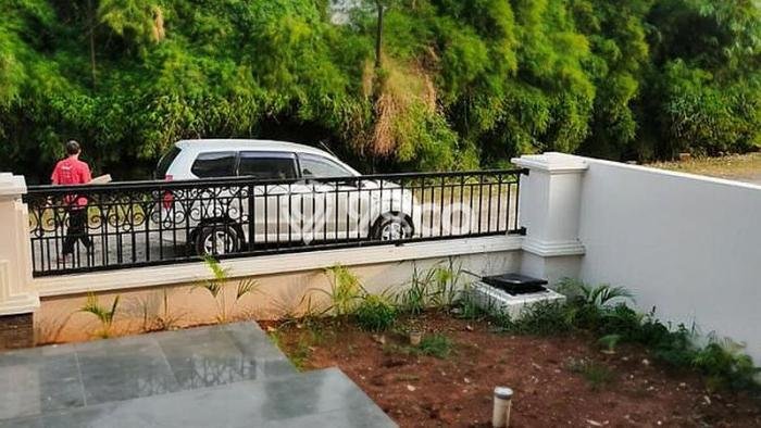Jual Rumah Luas Megah Dengan View Cantik di Green garden, Jakarta Barat Jual Rumah Luas Megah Dengan View Cantik di Green garden, Jakarta Barat