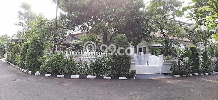 Hunian Elit LB 353m2 Siap Pakai Desain Elegan di Lebak Bulus, Jakarta Selatan Hunian Elit LB 353m2 Siap Pakai Desain Elegan di Lebak Bulus, Jakarta Selatan