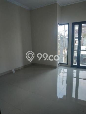 For Sale! Premium House LT 104m2 Desain Modern di Otista For Sale! Premium House LT 104m2 Desain Modern di Otista