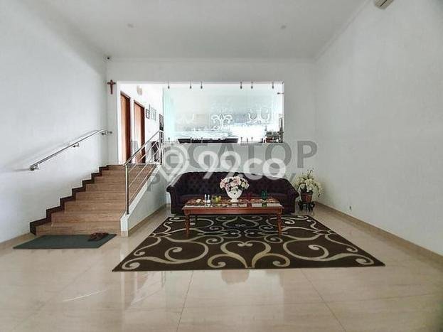Rumah Elit LB 400m2 Siap Pakai Desain Elegan di Sentul City, Bogor Rumah Elit LB 400m2 Siap Pakai Desain Elegan di Sentul City, Bogor