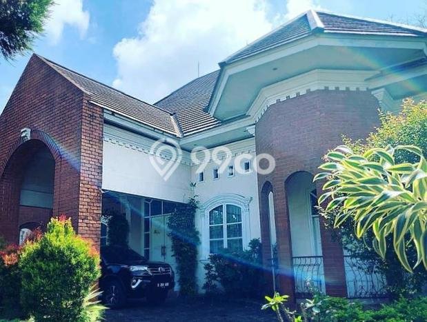 Ready to Use! Premium House LT 1055m2 Desain Modern di Setra Duta Ready to Use! Premium House LT 1055m2 Desain Modern di Setra Duta