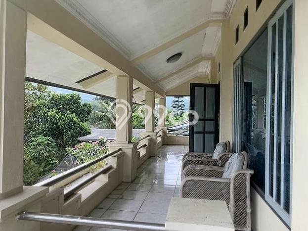 Siap Huni Rumah Mewah 7 Kamar di Cileunyi Dekat ke Mana Pun Siap Huni Rumah Mewah 7 Kamar di Cileunyi Dekat ke Mana Pun