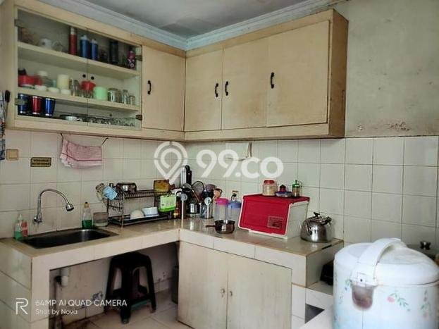 Rumah Kawasan Pondok Cabe, Luas 250m², LB 350m² Rumah Kawasan Pondok Cabe, Luas 250m², LB 350m²