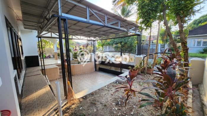 RUMAH MEWAH 1 1/2 LANTAI FULLY FURNISHED DI PERUMAHAN WIKA BALIKPAPAN RUMAH MEWAH 1 1/2 LANTAI FULLY FURNISHED DI PERUMAHAN WIKA BALIKPAPAN