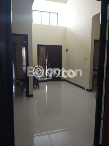 Dijual Hunian Rumah Terawat 3 KT di Sambiroto, Semarang Dijual Hunian Rumah Terawat 3 KT di Sambiroto, Semarang