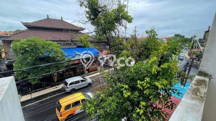 Rumah Lokasi Strategis area Kuta, Badung, Luas 550m² Bangunan 700m² Rumah Lokasi Strategis area Kuta, Badung, Luas 550m² Bangunan 700m²