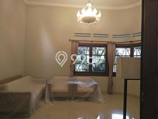 NEW LISTING! Rumah Strategis area Coblong, Luas 680m2m² LB 450m2m² NEW LISTING! Rumah Strategis area Coblong, Luas 680m2m² LB 450m2m²