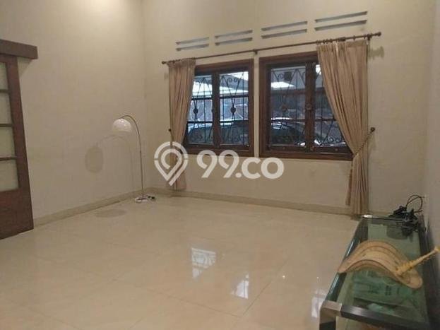 NEW LISTING! Rumah Strategis area Coblong, Luas 680m2m² LB 450m2m² NEW LISTING! Rumah Strategis area Coblong, Luas 680m2m² LB 450m2m²