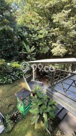 Rumah Asri area Megamendung, Bogor, LT 1737m² LB 459m² Rumah Asri area Megamendung, Bogor, LT 1737m² LB 459m²