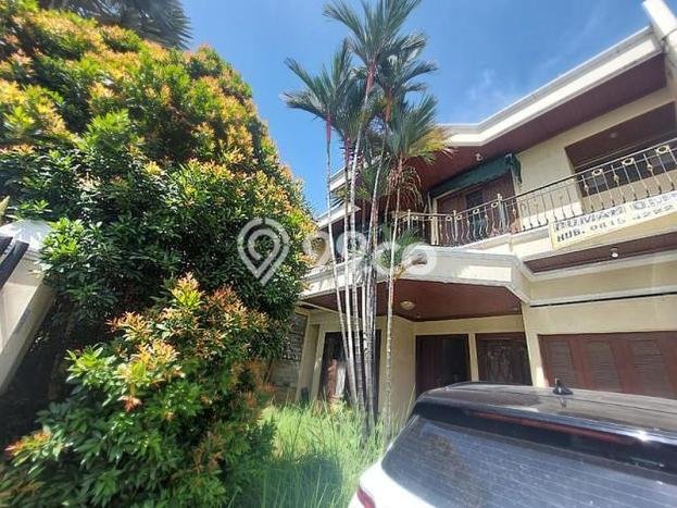 Dijual Rumah Premium dengan Fasilitas Sekitar Komplit di Duren Sawit, Jakarta Timur Dijual Rumah Premium dengan Fasilitas Sekitar Komplit di Duren Sawit, Jakarta Timur