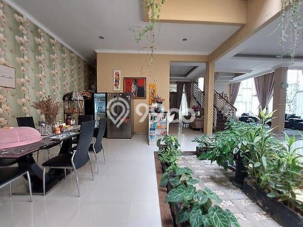 Rumah Elit Modern Tanpa Renovasi di Grand Wisata Bekasi Rumah Elit Modern Tanpa Renovasi di Grand Wisata Bekasi