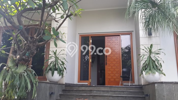 Hunian Eksklusif Siap Huni LT 717m2 di Menteng, Jakarta Pusat Hunian Eksklusif Siap Huni LT 717m2 di Menteng, Jakarta Pusat