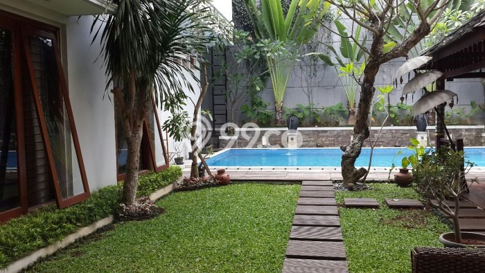 Hunian Eksklusif Siap Huni LT 717m2 di Menteng, Jakarta Pusat Hunian Eksklusif Siap Huni LT 717m2 di Menteng, Jakarta Pusat