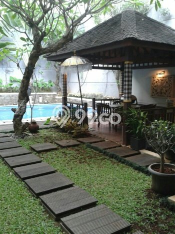 Hunian Eksklusif Siap Huni LT 717m2 di Menteng, Jakarta Pusat Hunian Eksklusif Siap Huni LT 717m2 di Menteng, Jakarta Pusat