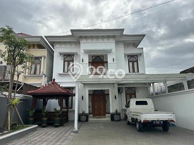 PROPERTI PILIHAN! Rumah Nyaman di Wirobrajan, LT 535m2m² Bangunan 378m2m² PROPERTI PILIHAN! Rumah Nyaman di Wirobrajan, LT 535m2m² Bangunan 378m2m²
