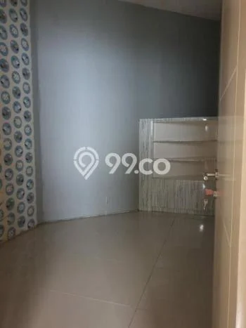 Jual Rumah Bagus Siap Huni LB 240m2 di Serpong, Tangerang Selatan Jual Rumah Bagus Siap Huni LB 240m2 di Serpong, Tangerang Selatan