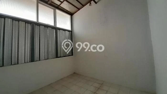 Hunian Elit LB 200m2 Siap Pakai Desain Elegan di Cipete, Jakarta Selatan Hunian Elit LB 200m2 Siap Pakai Desain Elegan di Cipete, Jakarta Selatan