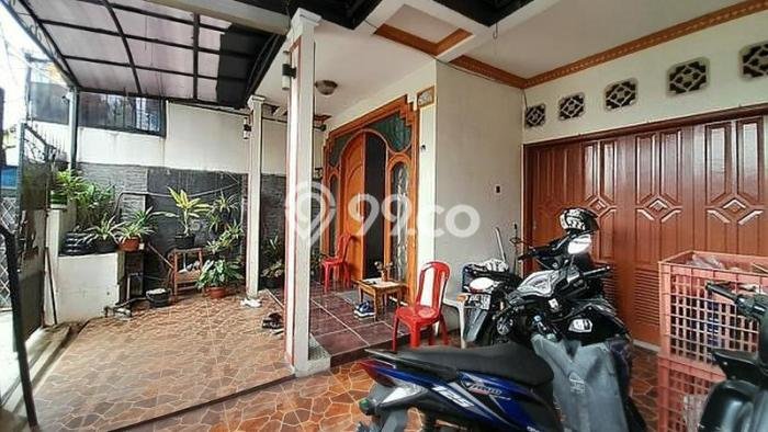 Rumah Minimalis 4 KT di Warung Buncit Jakarta Selatan Semi Furnished Rumah Minimalis 4 KT di Warung Buncit Jakarta Selatan Semi Furnished