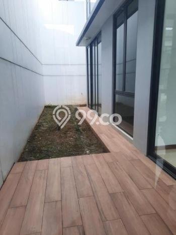 Rumah Luxury Modern Tanpa Renovasi di BSD Tangerang Rumah Luxury Modern Tanpa Renovasi di BSD Tangerang