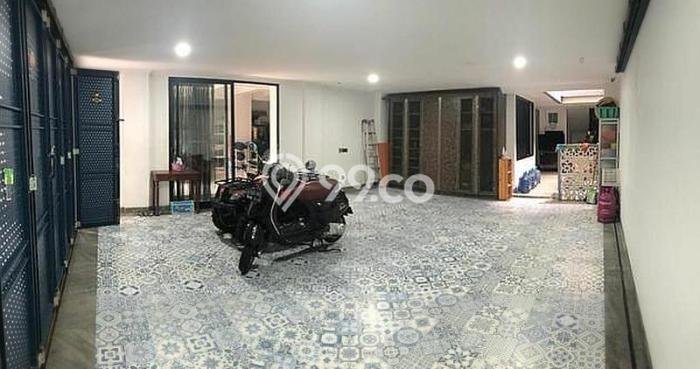 Rumah di BSD, Tangerang, LT 475m² Bangunan 800m² - INVESTASI TERBAIK! Rumah di BSD, Tangerang, LT 475m² Bangunan 800m² - INVESTASI TERBAIK!