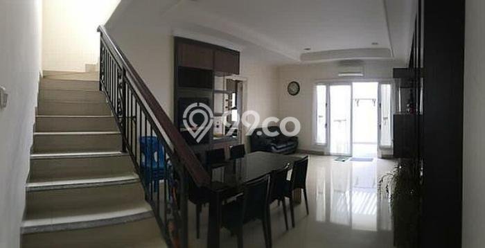 Rumah Mewah LB 200m2 Siap Huni Desain Elegan di Kemanggisan, Jakarta Barat Rumah Mewah LB 200m2 Siap Huni Desain Elegan di Kemanggisan, Jakarta Barat