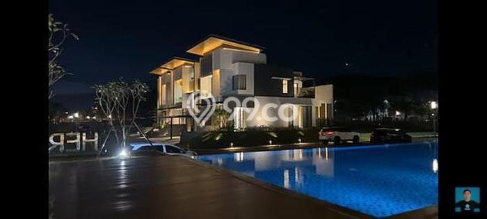 Jual Rumah Mewah Elegan Dengan View Eksklusif di Gading Serpong, Tangerang Jual Rumah Mewah Elegan Dengan View Eksklusif di Gading Serpong, Tangerang