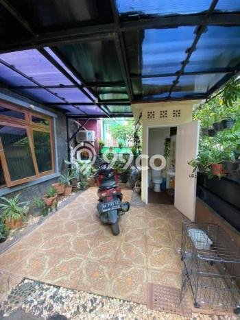 Jual Segera Rumah LT 180m² / LB 250m² di Kawasan Bisnis BSD, Tangerang Jual Segera Rumah LT 180m² / LB 250m² di Kawasan Bisnis BSD, Tangerang