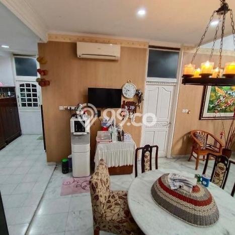 Rumah Luxury Modern Tanpa Renovasi di Cawang Jakarta Timur Rumah Luxury Modern Tanpa Renovasi di Cawang Jakarta Timur