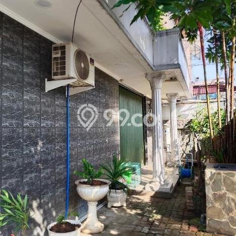 Rumah Luxury Modern Tanpa Renovasi di Cawang Jakarta Timur Rumah Luxury Modern Tanpa Renovasi di Cawang Jakarta Timur