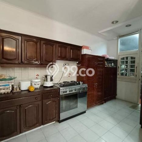 Rumah Luxury Modern Tanpa Renovasi di Cawang Jakarta Timur Rumah Luxury Modern Tanpa Renovasi di Cawang Jakarta Timur