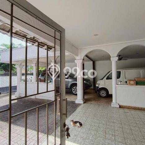 Rumah Luxury Modern Tanpa Renovasi di Cawang Jakarta Timur Rumah Luxury Modern Tanpa Renovasi di Cawang Jakarta Timur