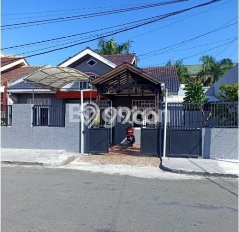 Rumah Modern 3 KT LT 195m2 di Balikpapan Baru Rumah Modern 3 KT LT 195m2 di Balikpapan Baru