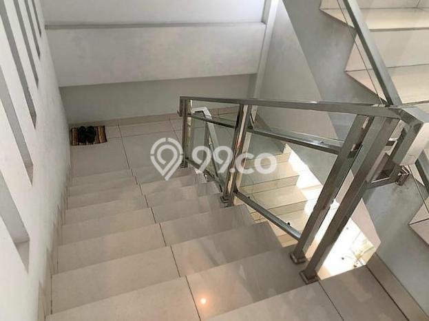 Ready to Use! Luxury House LT 209m2 Desain Elegan di Pluit Ready to Use! Luxury House LT 209m2 Desain Elegan di Pluit