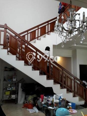 Rumah Eksklusif Siap Huni LT 659m2 di Menteng, Jakarta Pusat Rumah Eksklusif Siap Huni LT 659m2 di Menteng, Jakarta Pusat