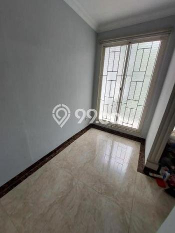 Jual Rumah Luas Megah Dengan View Cantik di Alam Sutera, Tangerang Jual Rumah Luas Megah Dengan View Cantik di Alam Sutera, Tangerang