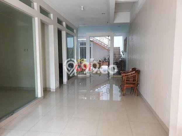 Ready to Use! Premium House LT 350m2 Desain Modern di Sayap Dago Ready to Use! Premium House LT 350m2 Desain Modern di Sayap Dago