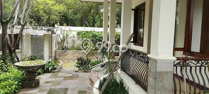 Jual Rumah Luas Megah Dengan View Eksklusif di Kuningan, Jakarta Selatan Jual Rumah Luas Megah Dengan View Eksklusif di Kuningan, Jakarta Selatan