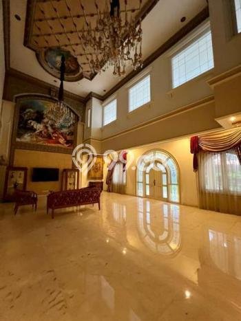 Jual Rumah Luas Megah Dengan View Cantik di Kemang, Jakarta Selatan Jual Rumah Luas Megah Dengan View Cantik di Kemang, Jakarta Selatan