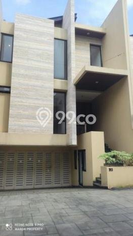 Rumah Elit Modern Tanpa Renovasi di Pejaten Jakarta Selatan Rumah Elit Modern Tanpa Renovasi di Pejaten Jakarta Selatan