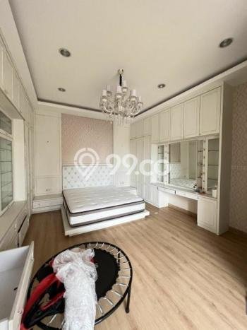 HARGA SPESIAL! Rumah di Kembangan, Jakarta Barat, Luas 250m2m² LB 400m2m² BISA KPR! HARGA SPESIAL! Rumah di Kembangan, Jakarta Barat, Luas 250m2m² LB 400m2m² BISA KPR!