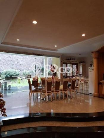 Siap Huni Rumah Mewah 8 Kamar di Cidadap Dekat ke Mana Saja Siap Huni Rumah Mewah 8 Kamar di Cidadap Dekat ke Mana Saja