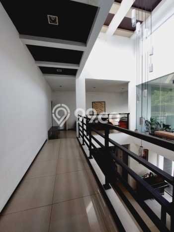 For Sale! Premium House LT 335m2 Desain Elegan di Bintaro For Sale! Premium House LT 335m2 Desain Elegan di Bintaro