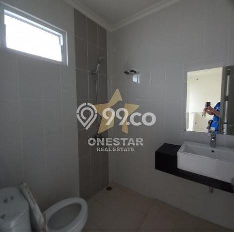 Rumah di Gading Serpong, Siap Huni, 2 KM, Akses Gading Serpong, Tangerang, Tangerang, LT 72m² LB 77m² Rumah di Gading Serpong, Siap Huni, 2 KM, Akses Gading Serpong, Tangerang, Tangerang, LT 72m² LB 77m²