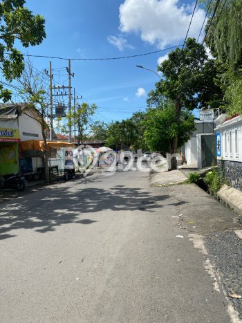 Rumah Siap Disurvey lokasi , Surabaya, LT 885m2m² LB 400m2m² Rumah Siap Disurvey lokasi , Surabaya, LT 885m2m² LB 400m2m²