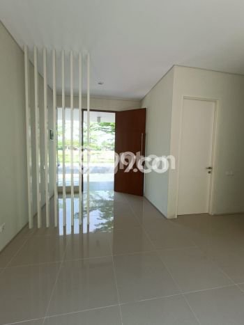 Rumah Akses Mudah di Citraland, Surabaya, LT 135m2m² Bangunan 140m2m² Rumah Akses Mudah di Citraland, Surabaya, LT 135m2m² Bangunan 140m2m²