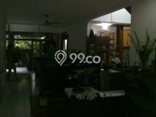 HOT DEAL! Dijual Rumah Berkualitas di Bintaro, Tangerang Selatan, LT 263m² LB 180m² HOT DEAL! Dijual Rumah Berkualitas di Bintaro, Tangerang Selatan, LT 263m² LB 180m²