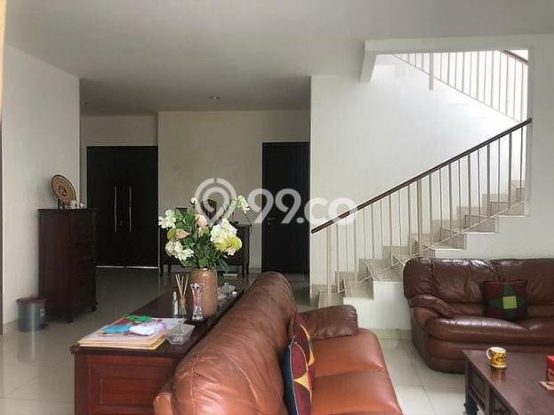 Hunian Mewah Siap Huni LT 240m2 di Cakung, Jakarta Timur Hunian Mewah Siap Huni LT 240m2 di Cakung, Jakarta Timur