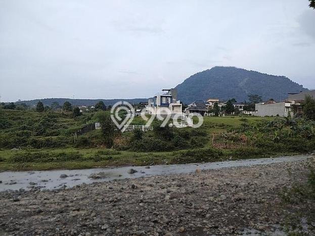 Rumah Luas Asri 3 KT Siap Pakai di Sentul City Bogor Rumah Luas Asri 3 KT Siap Pakai di Sentul City Bogor
