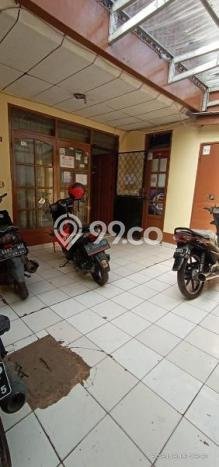 Rumah Luas Asri 10 KT Siap Pakai di Gatot Subroto Bandung Rumah Luas Asri 10 KT Siap Pakai di Gatot Subroto Bandung