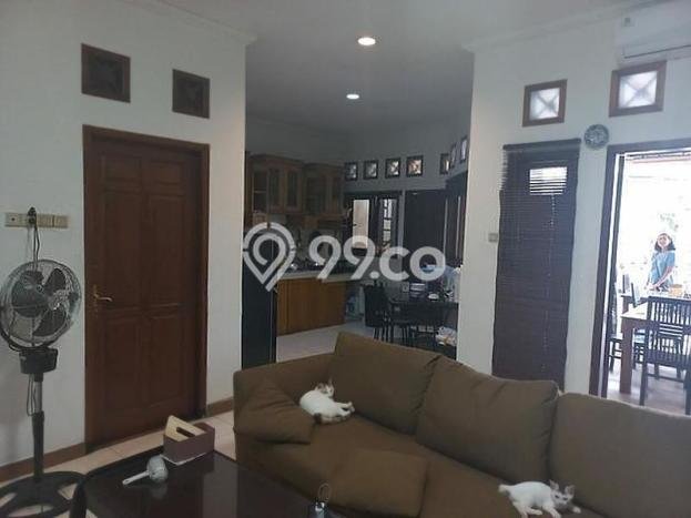 Rumah Luxury Best Location di Tangerang, Banten Rumah Luxury Best Location di Tangerang, Banten